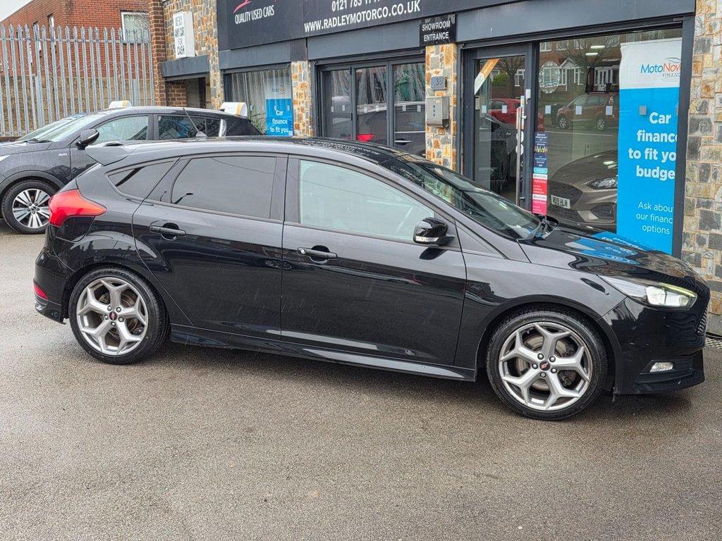 Used Ford Focus 2017 for sale - 78136930: Photo 10