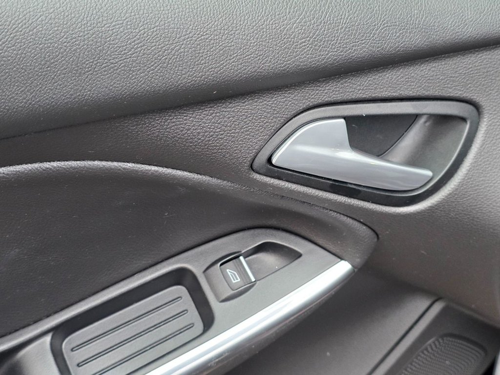 Used Ford Focus 2017 for sale - 78136930: Photo 22