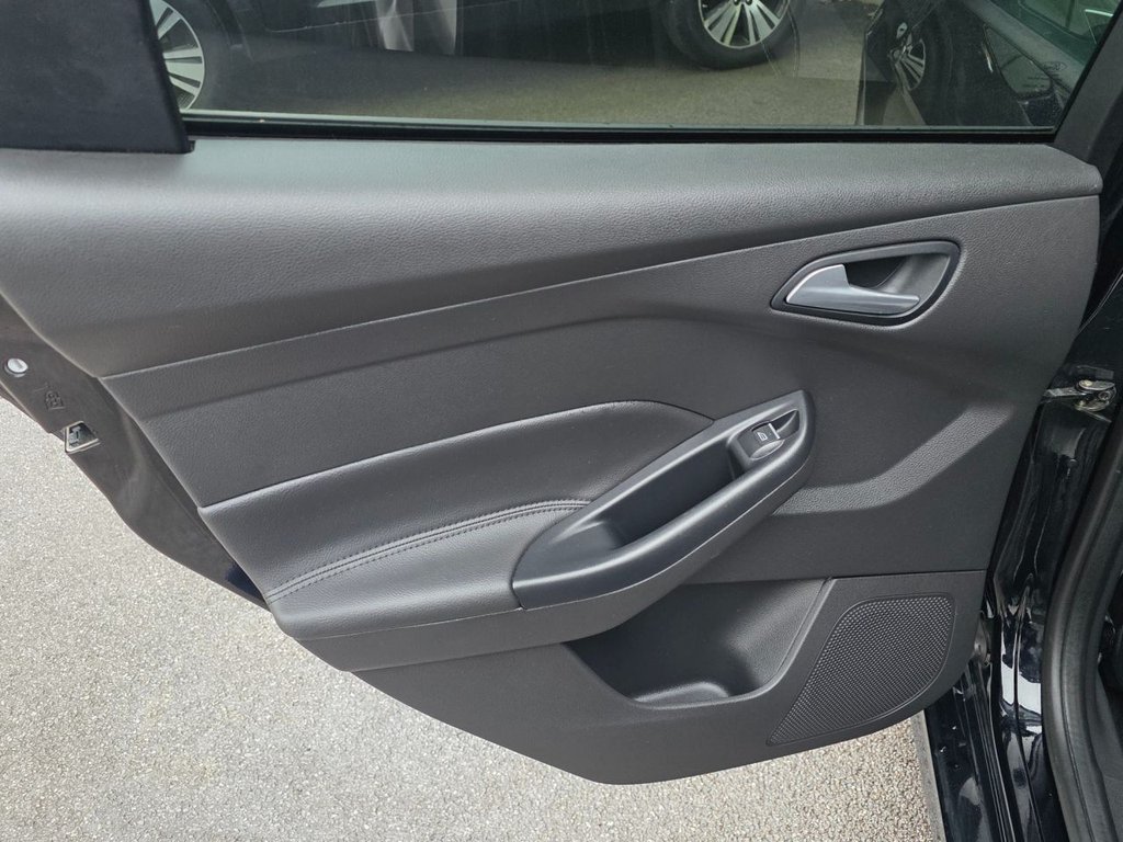 Used Ford Focus 2017 for sale - 78136930: Photo 30