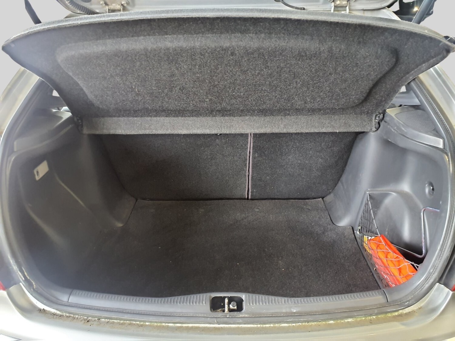 Used Toyota Corolla 2001 for sale - 77981923: Photo 9