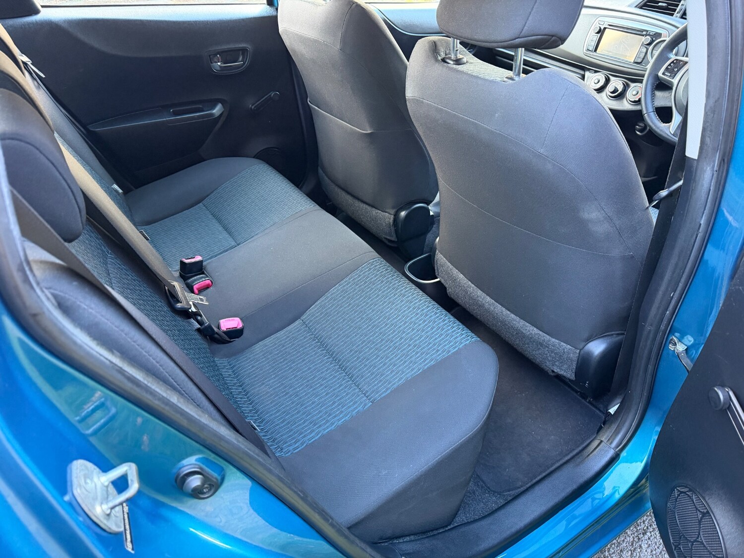 Used Toyota Yaris 2011 for sale - 78122568: Photo 10