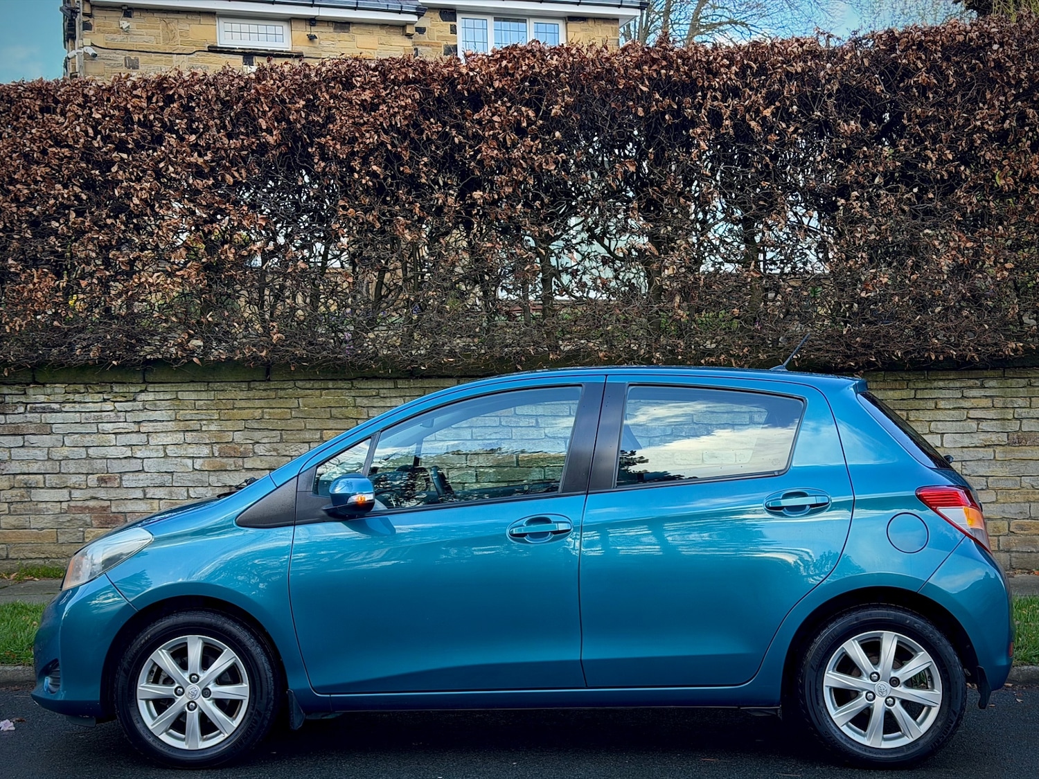 Used Toyota Yaris 2011 for sale - 78122568: Photo 5