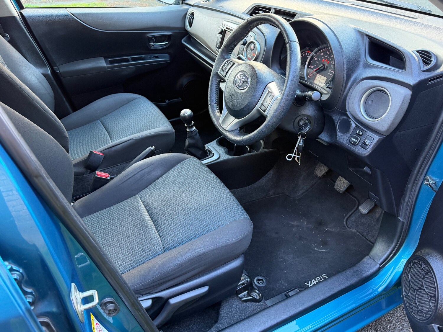 Used Toyota Yaris 2011 for sale - 78122568: Photo 8