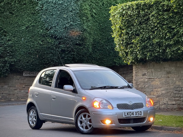 Used Toyota Yaris 2004 for sale - 75527310: Photo 1