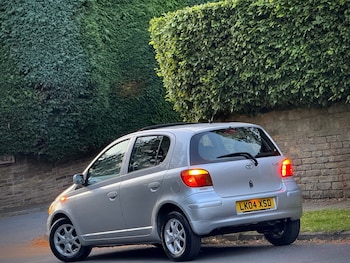 Used Toyota Yaris 2004 for sale - 75527310: Photo
