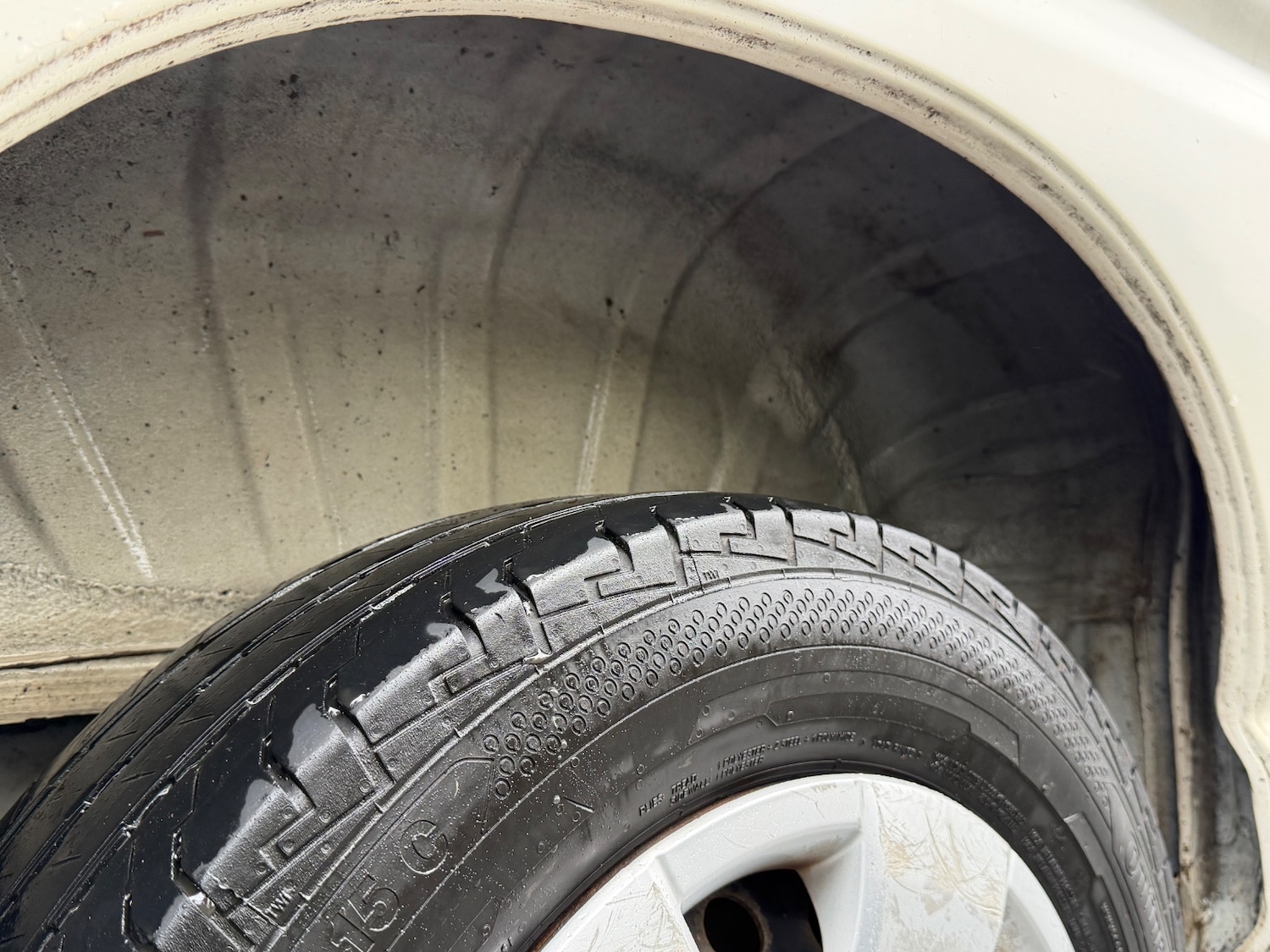 Used Toyota HiAce 2010 for sale - 77548679: Photo 15