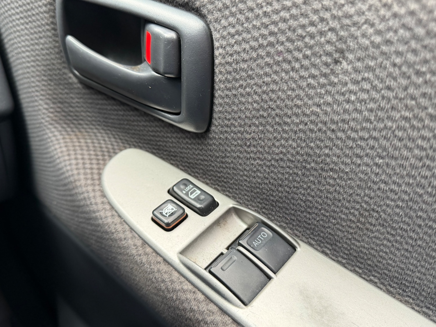 Used Toyota HiAce 2010 for sale - 77548679: Photo 18