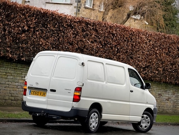 Used Toyota HiAce 2010 for sale - 77548679: Photo