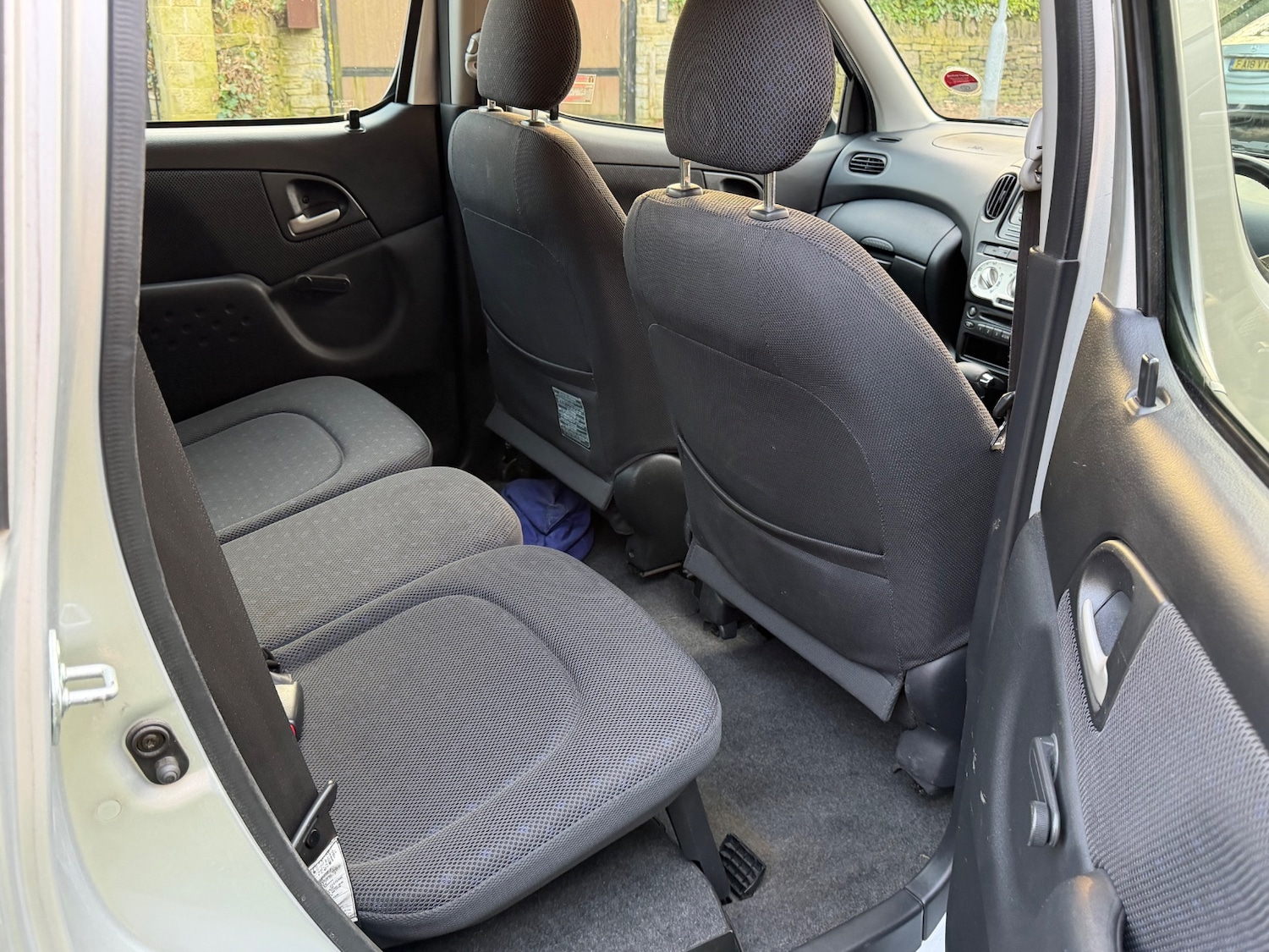 Used Toyota Yaris Verso 2003 for sale - 77918203: Photo 10