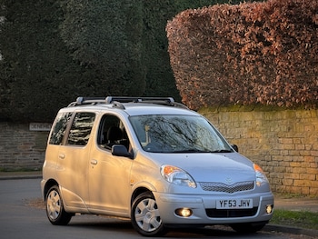 Used Toyota Yaris Verso 2003 for sale - 77918203: Photo