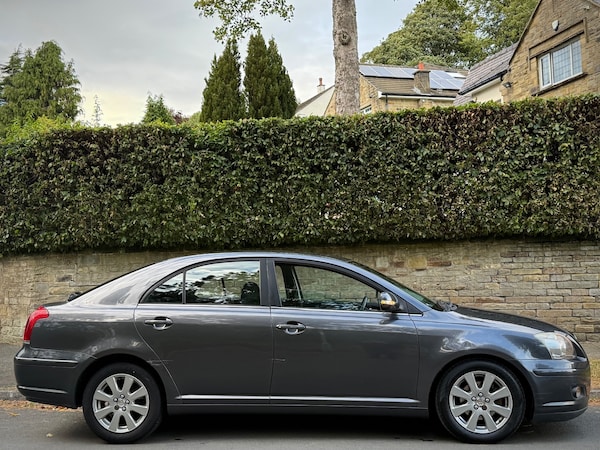 Used Toyota Avensis 2007 for sale - 75718513: Photo 2