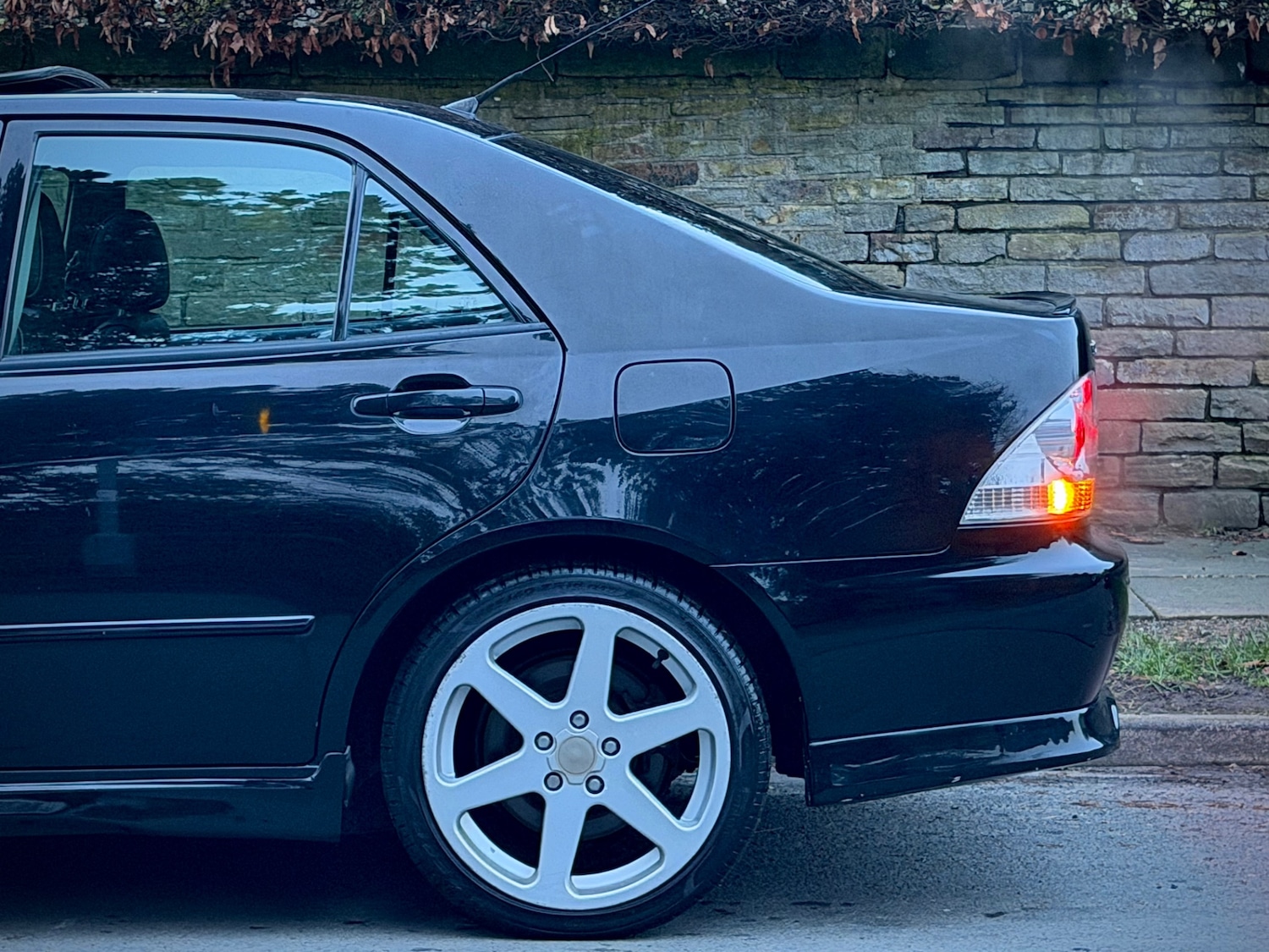 Used Lexus IS 2003 for sale - 77548668: Photo 15