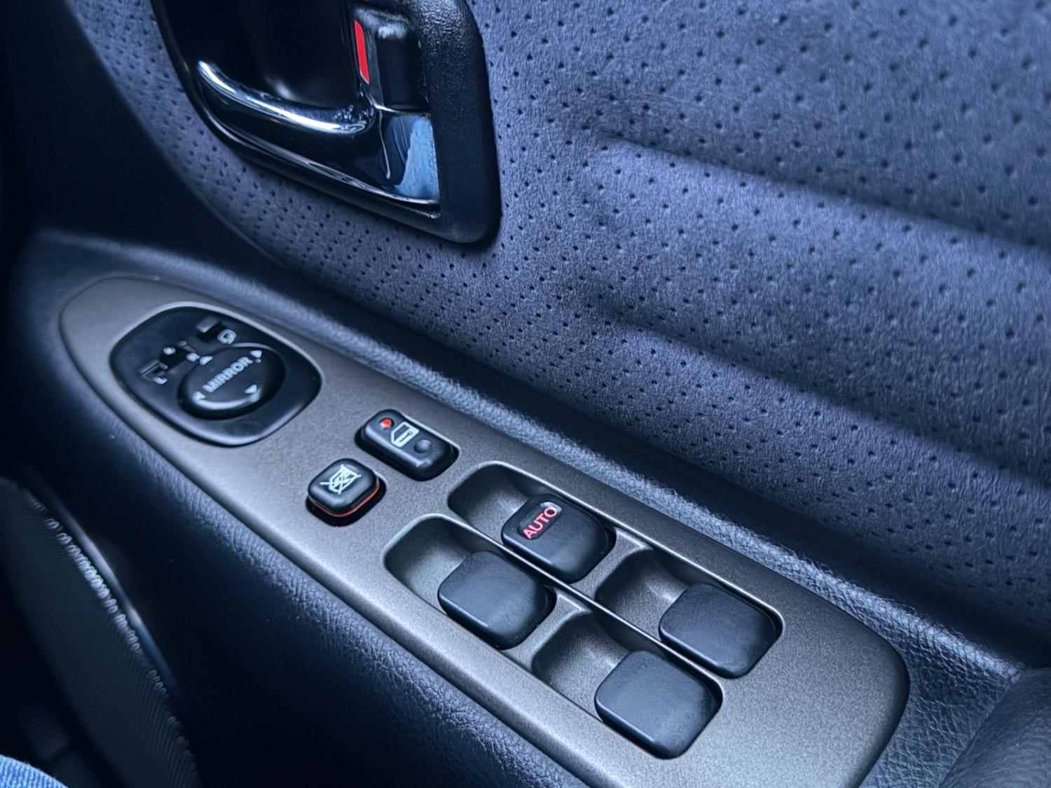 Used Lexus IS 2003 for sale - 77548668: Photo 19