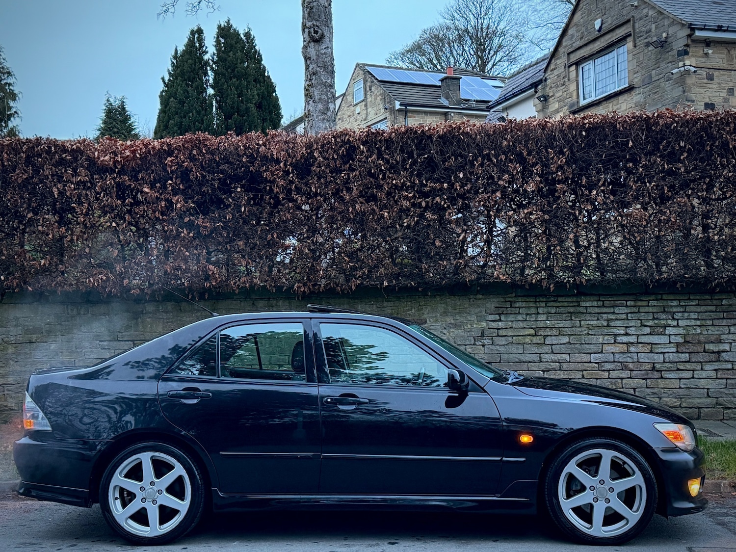 Used Lexus IS 2003 for sale - 77548668: Photo 2