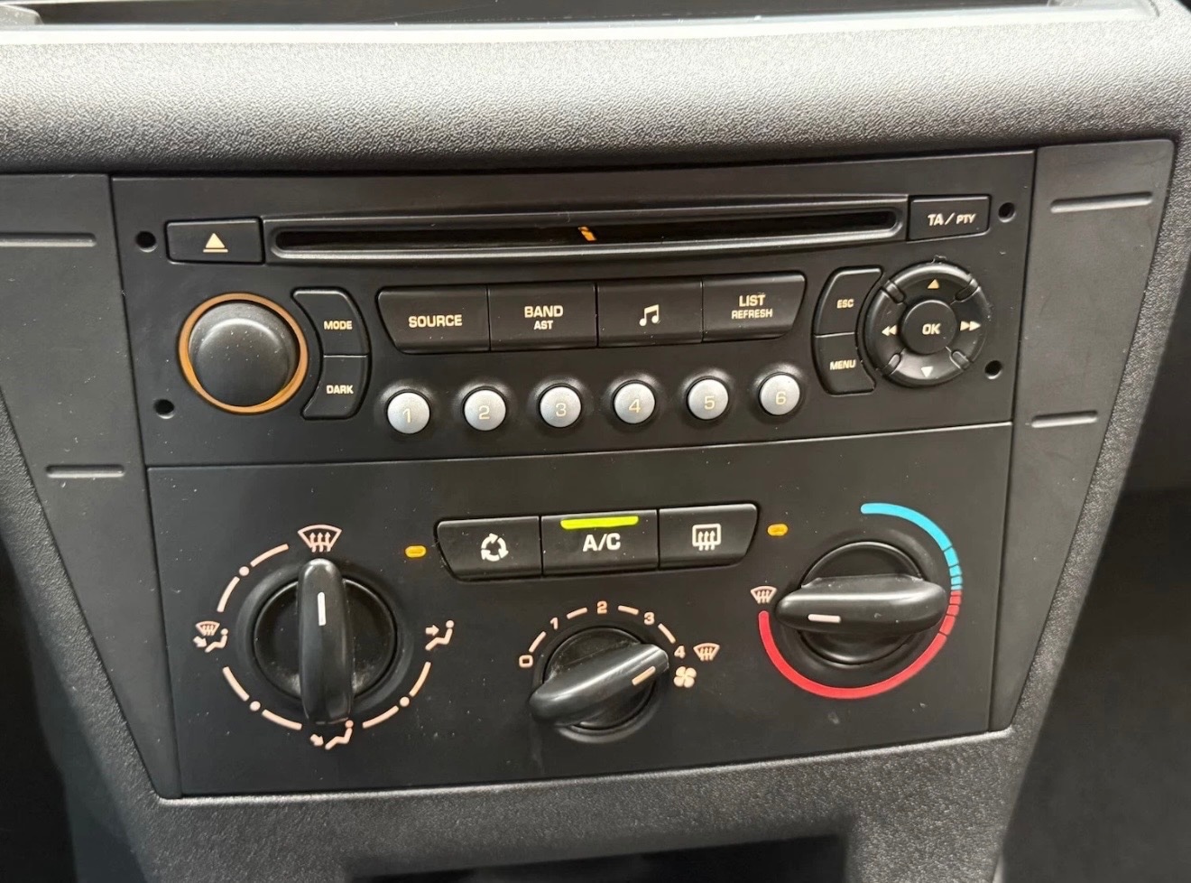 Used Citroen C4 2006 for sale - 78143853: Photo 19