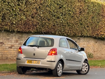 Used Toyota Yaris 2006 for sale - 76025888: Photo