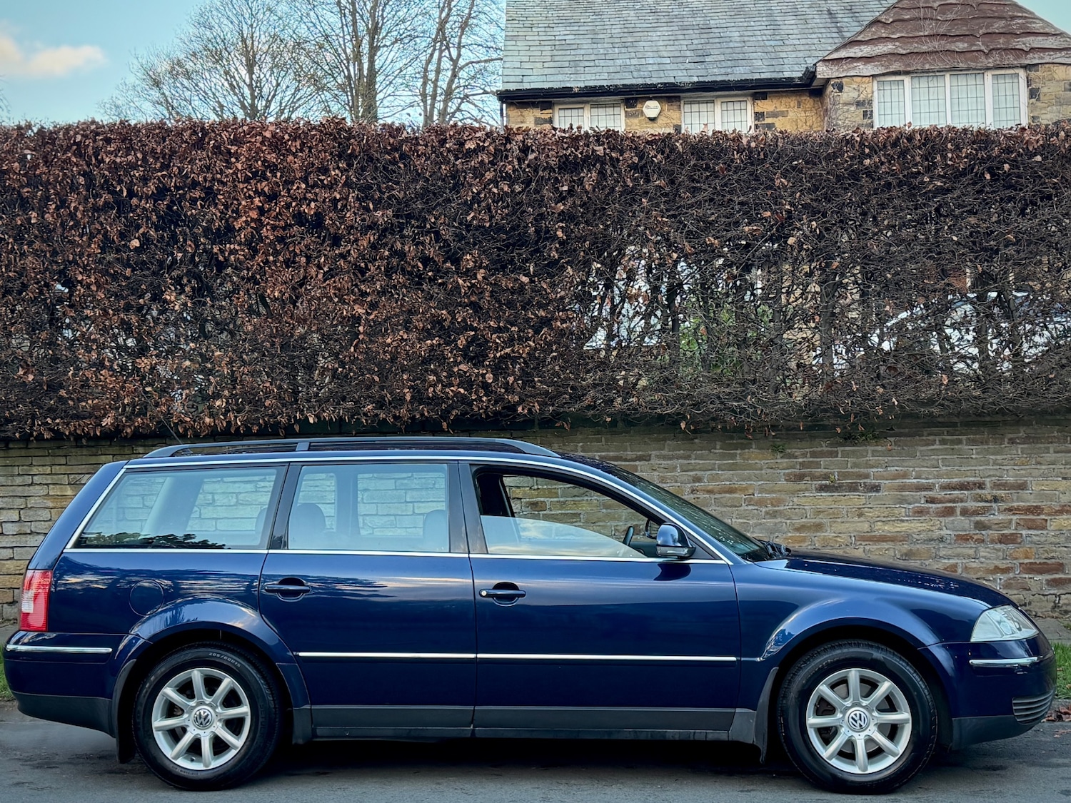 Used Volkswagen Passat 2005 for sale - 76656937: Photo 2