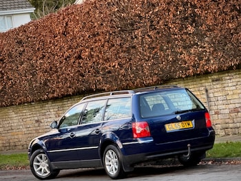 Used Volkswagen Passat 2005 for sale - 76656937: Photo