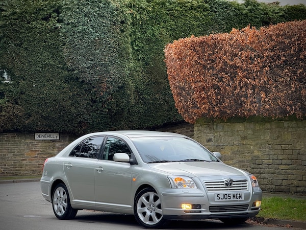 Used Toyota Avensis 2015 for sale - 73663748: Photo 1