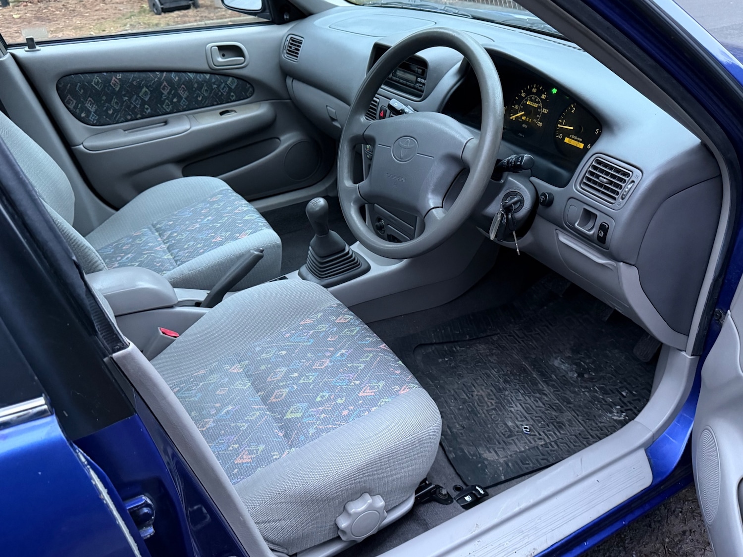 Used Toyota Corolla 1997 for sale - 77137172: Photo 8