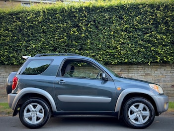 Used Toyota RAV4 2004 for sale - 78808010: Photo