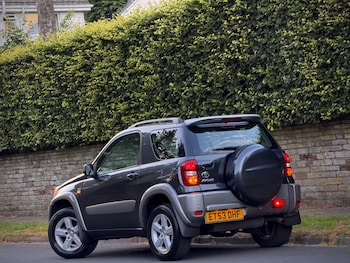 Used Toyota RAV4 2004 for sale - 78808010: Photo