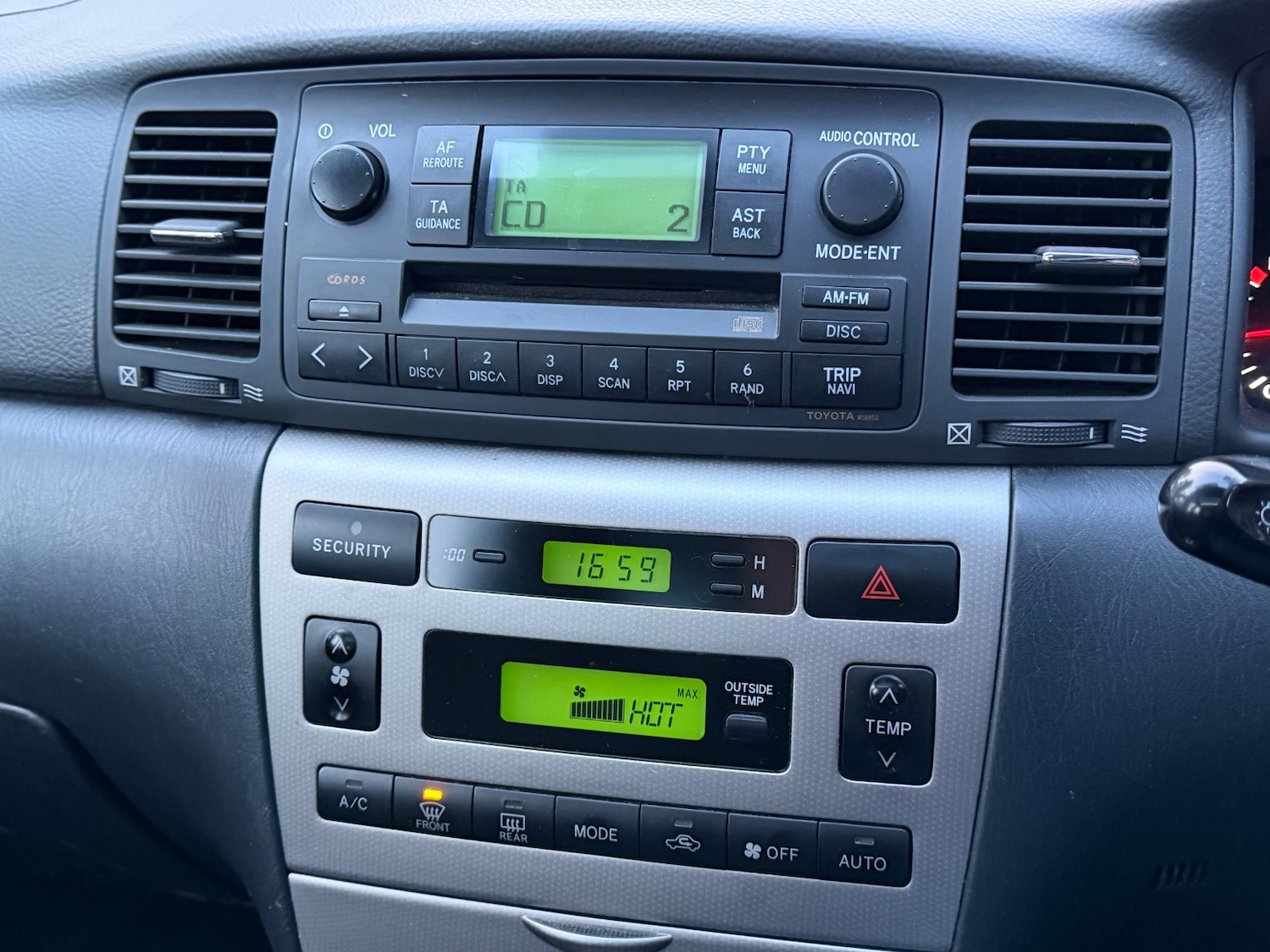 Used Toyota Corolla 2003 for sale - 77543684: Photo 18