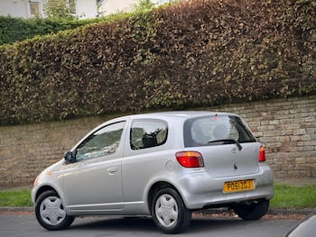 Used Toyota Yaris 2001 for sale - 79732091: Photo