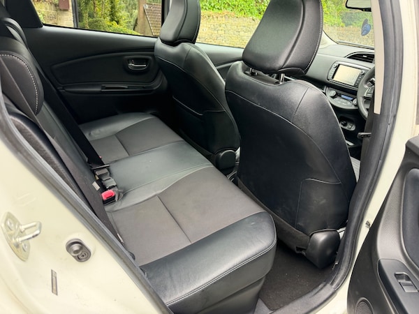 Used Toyota Yaris 2014 for sale - 76237496: Photo 10