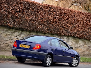 Used Toyota Avensis 2000 for sale - 77062073: Photo