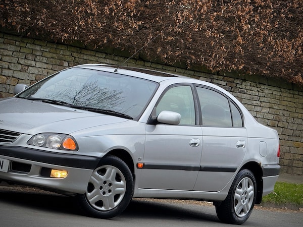 Used Toyota Avensis 1998 for sale - 74126757: Photo 13