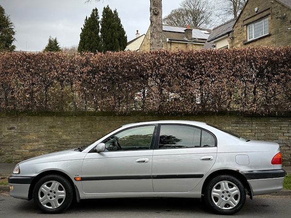 Used Toyota Avensis 1998 for sale - 74126757: Photo 5
