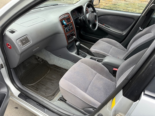 Used Toyota Avensis 1998 for sale - 74126757: Photo 7
