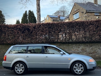 Used Volkswagen Passat 2003 for sale - 77766707: Photo