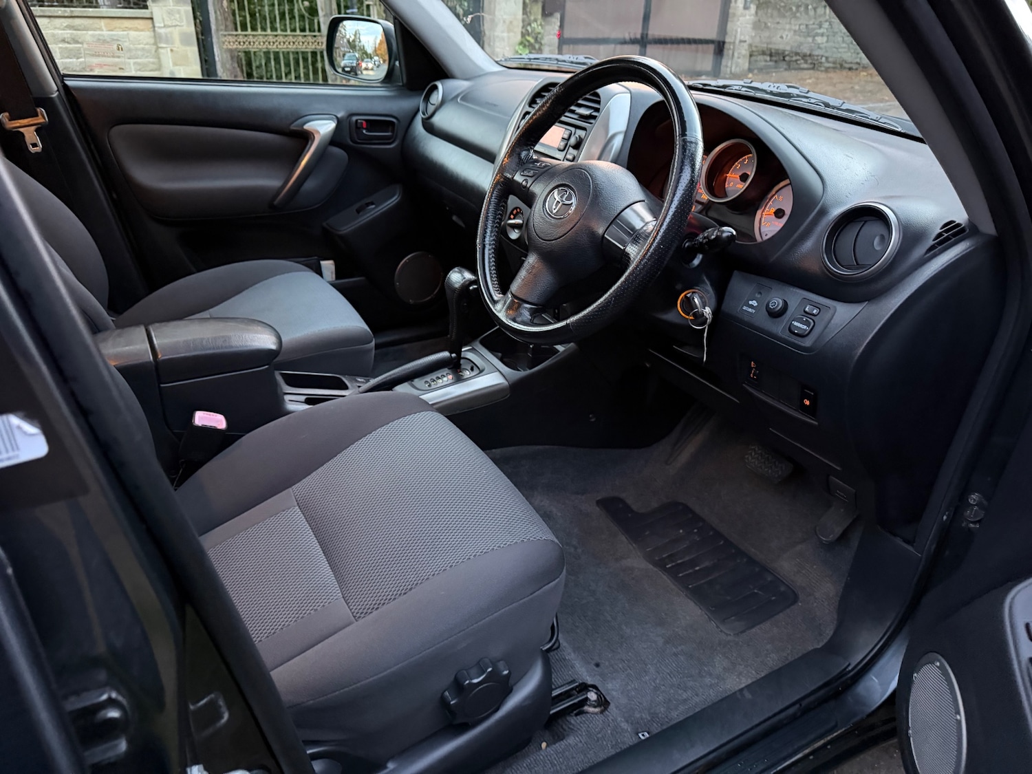 Used Toyota RAV4 2005 for sale - 76317476: Photo 8