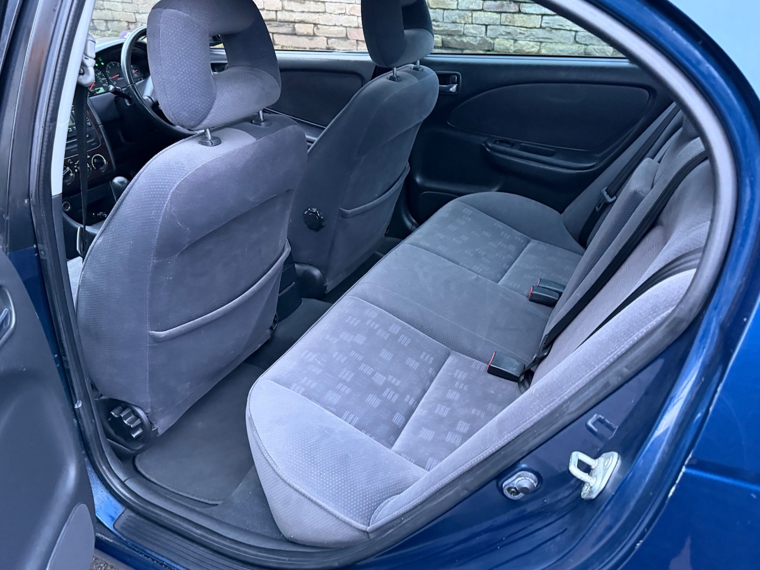 Used Toyota Avensis 2002 for sale - 77019150: Photo 10