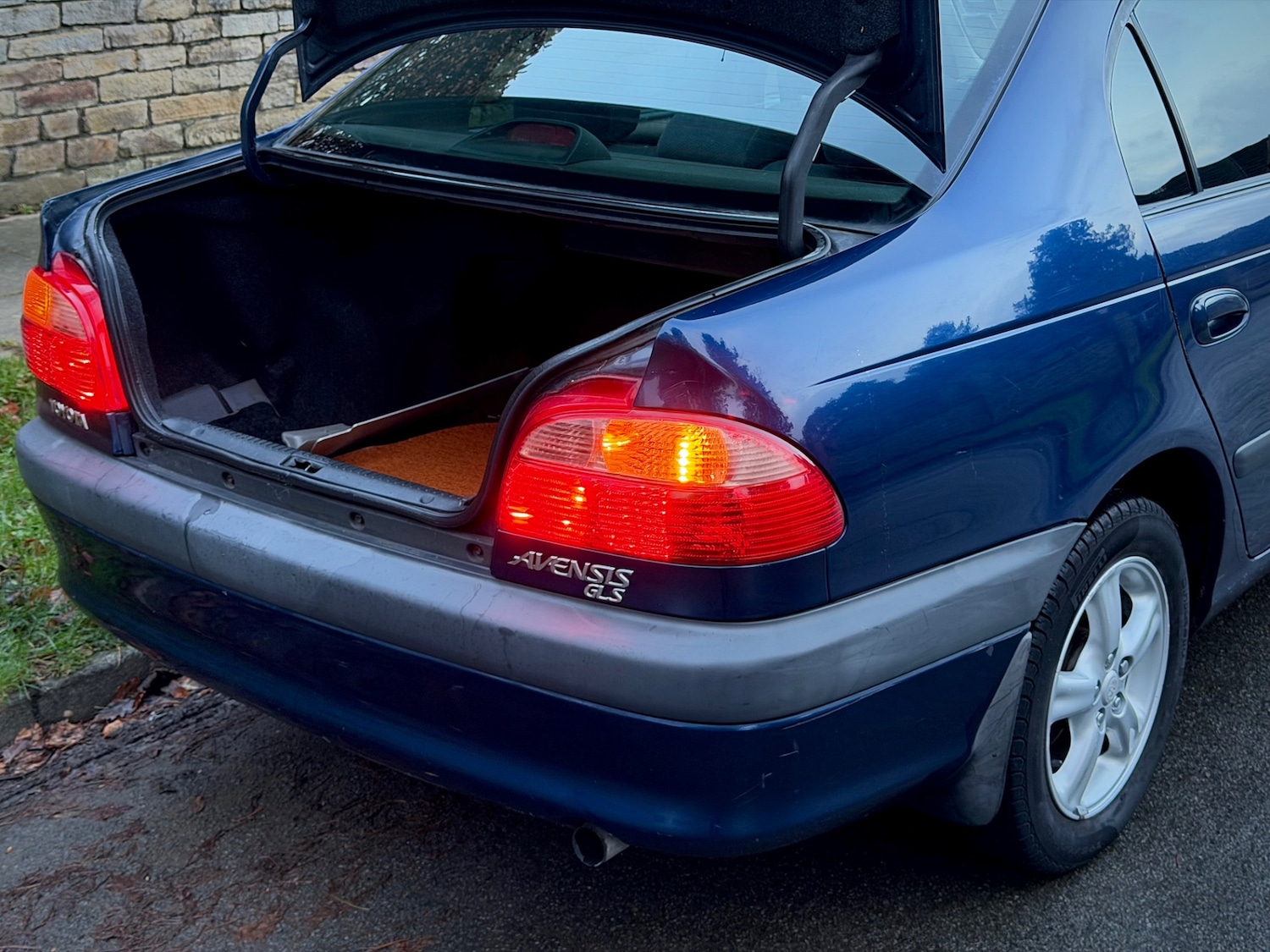 Used Toyota Avensis 2002 for sale - 77019150: Photo 13