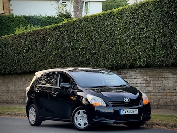 Used Toyota Verso 2011 for sale - 75633174: Photo