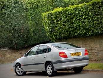 Used Toyota Avensis 2001 for sale - 74755854: Photo