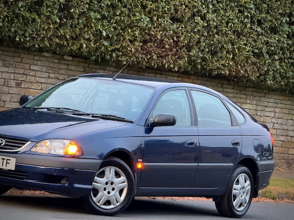 Used Toyota Avensis 2001 for sale - 75499649: Photo 12