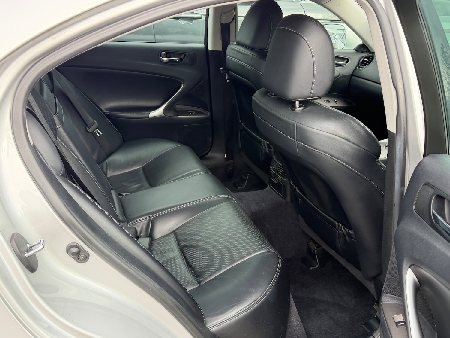 Used Lexus IS 2010 for sale - 78146113: Photo 8