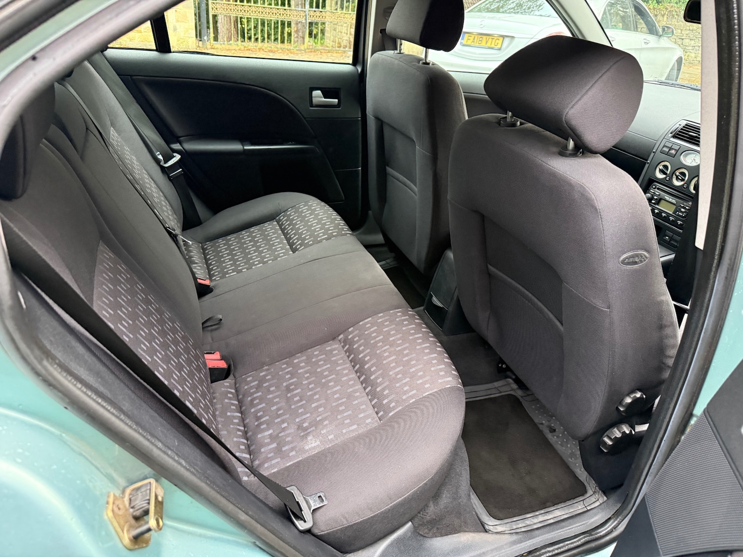 Used Ford Mondeo 2001 for sale - 75973444: Photo 9