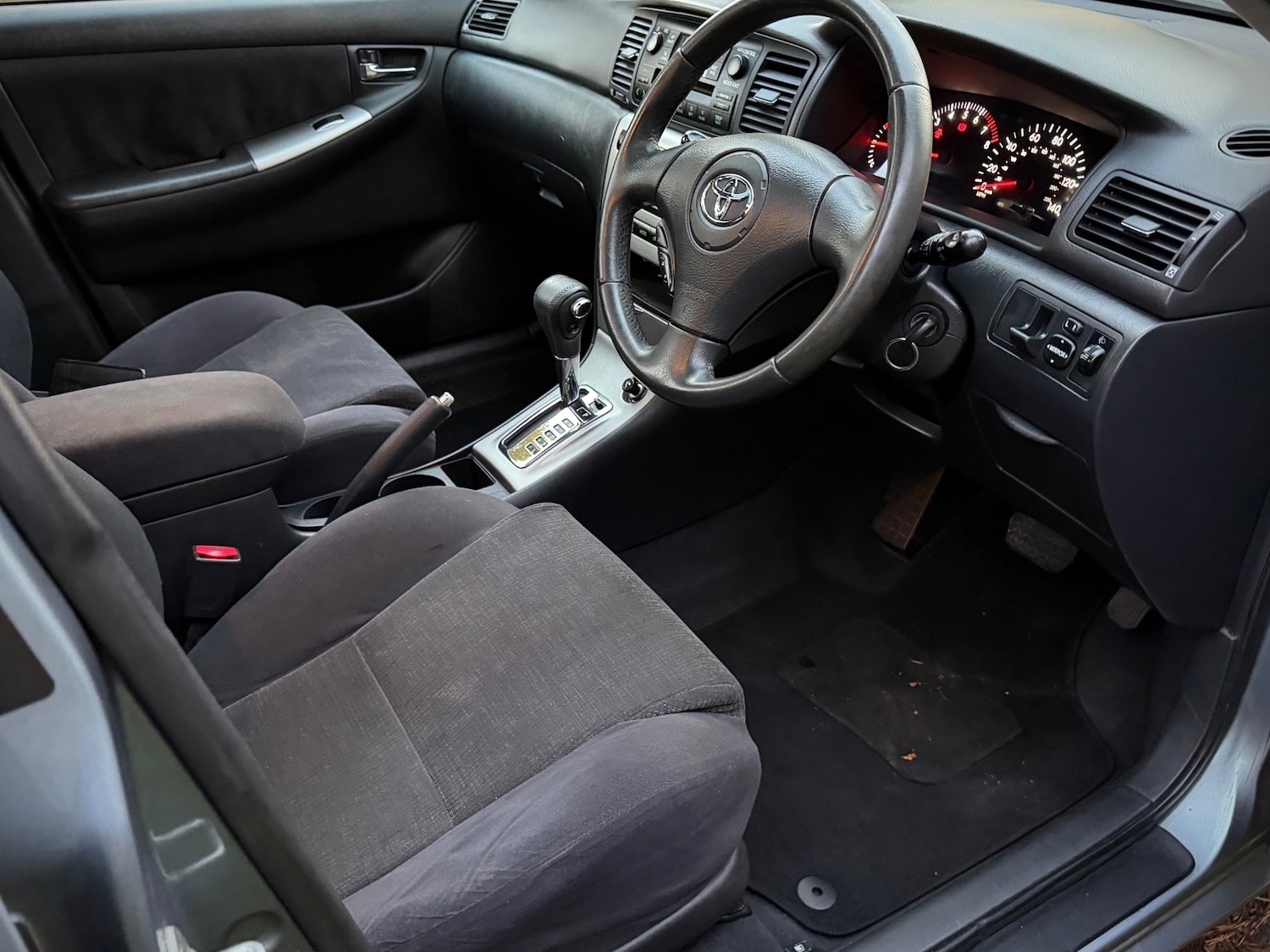 Used Toyota Corolla 2003 for sale - 76237500: Photo 8