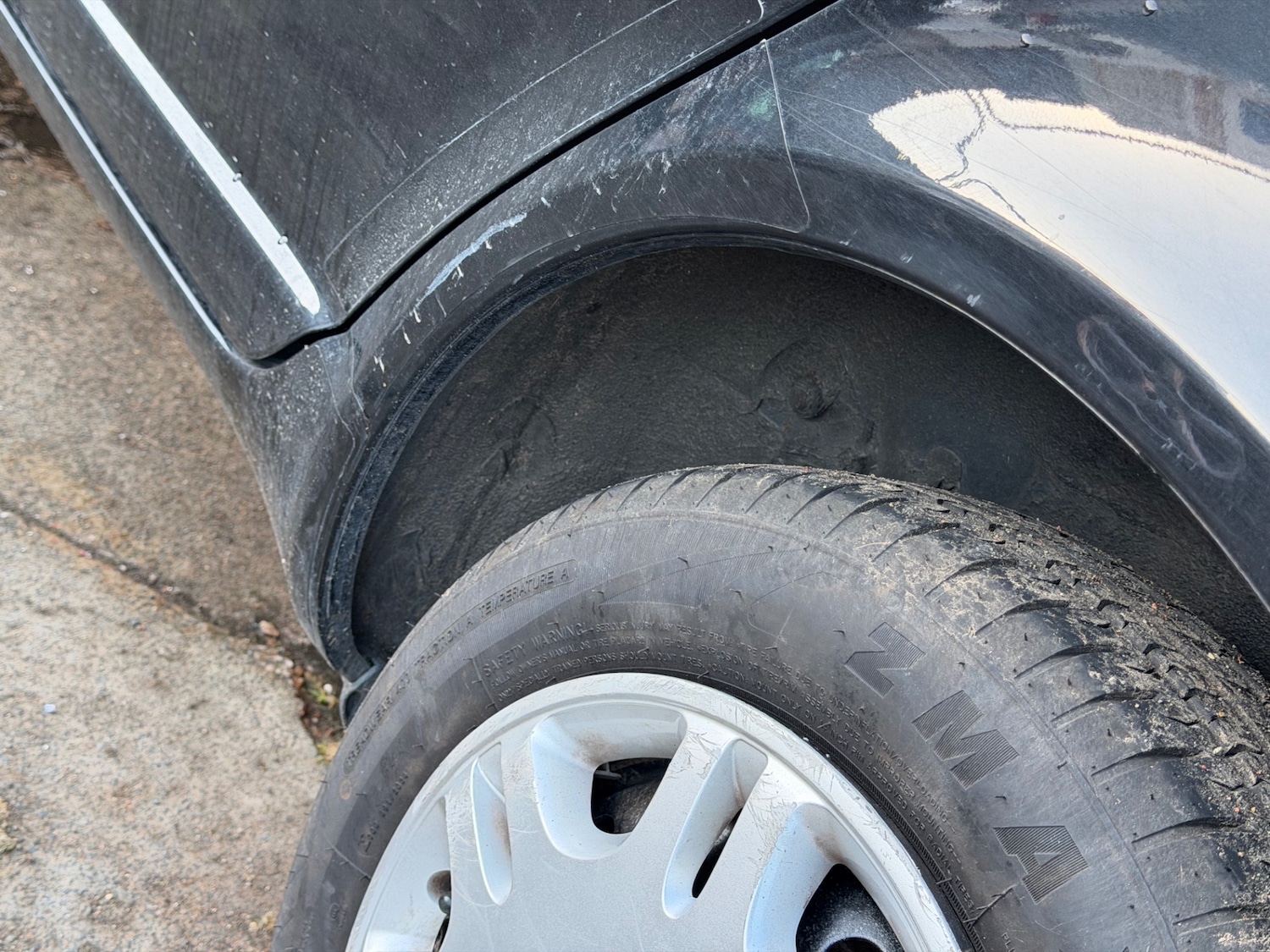 Used Toyota Yaris 2001 for sale - 76684467: Photo 11