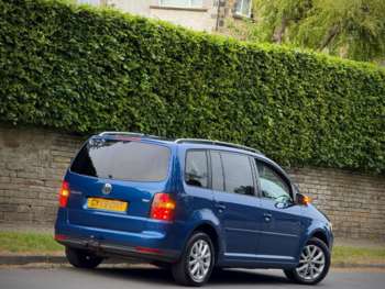 Used Volkswagen Touran 2009 for sale - 74688457: Photo