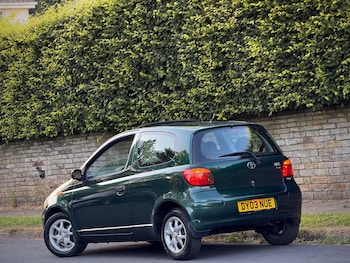 Used Toyota Yaris 2003 for sale - 79165681: Photo