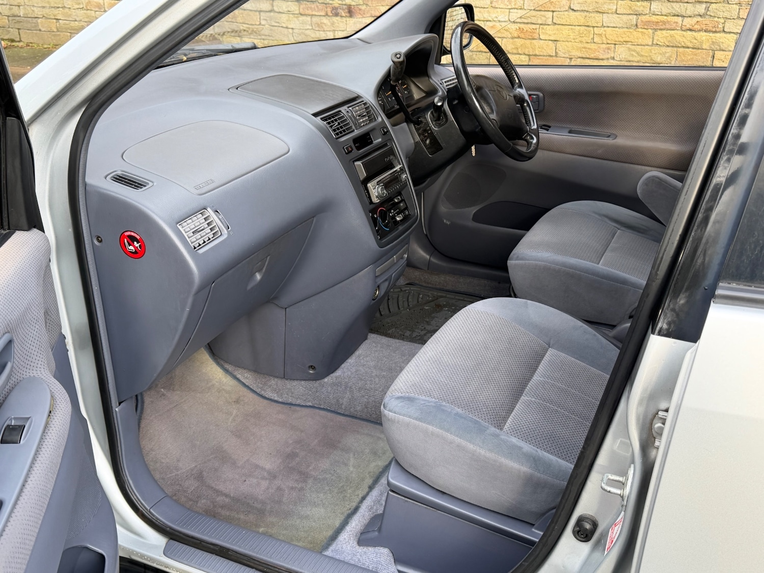 Used Toyota Picnic 2000 for sale - 77154315: Photo 8