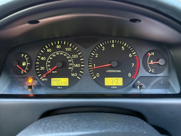Used Toyota Avensis 1999 for sale - 73825867: Photo 19
