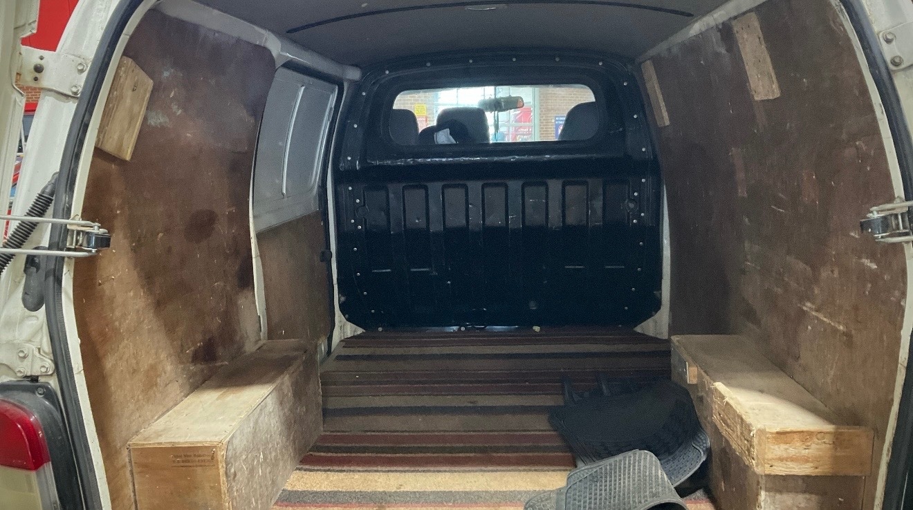 Used Toyota HiAce 2009 for sale - 77981941: Photo 7