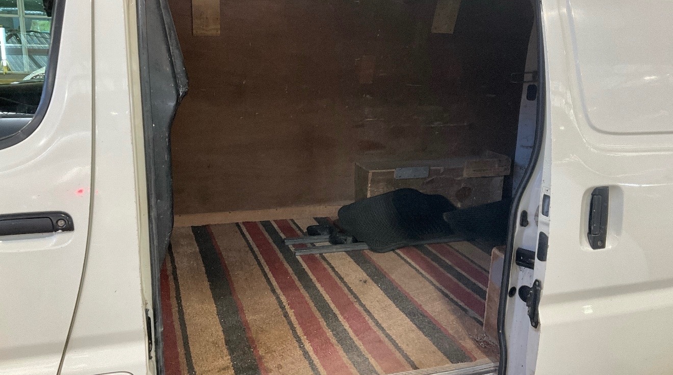 Used Toyota HiAce 2009 for sale - 77981941: Photo 8